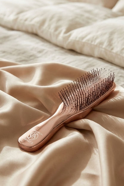 Utilisation de la brosse Scalp Tokio Inkarami pour la stimulation capillaire